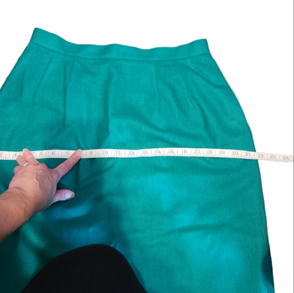 Green vtg Blazer Skirt Set - Picture 16 of 16